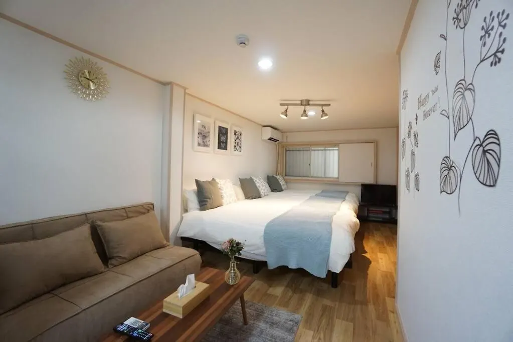 Apartment House White Mansion 201 Osaka Japan